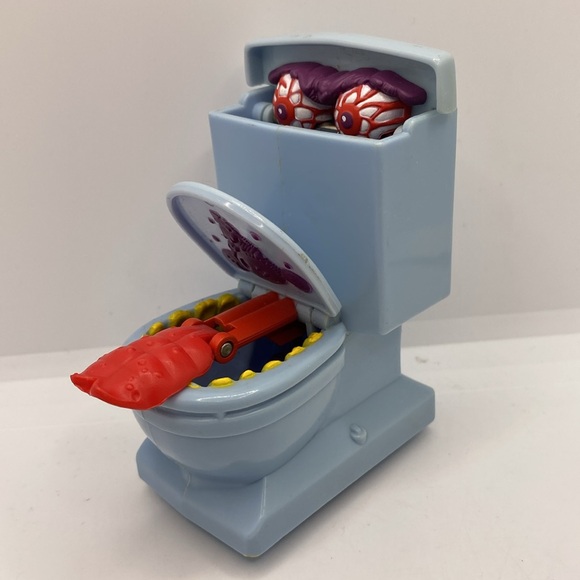 Vintage Ghostbusters Fearsome Flush Toilet Action Toy 1989 - Picture 2 of 14